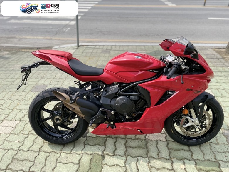 MV-아구스타 F3 R 2023년식 MV아구스타  F3R 로쏘 신차급 키로수   판매합니다