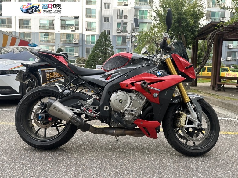 BMW S 1000 R 2014년식 S1000R 2014년식 판매 합니다.