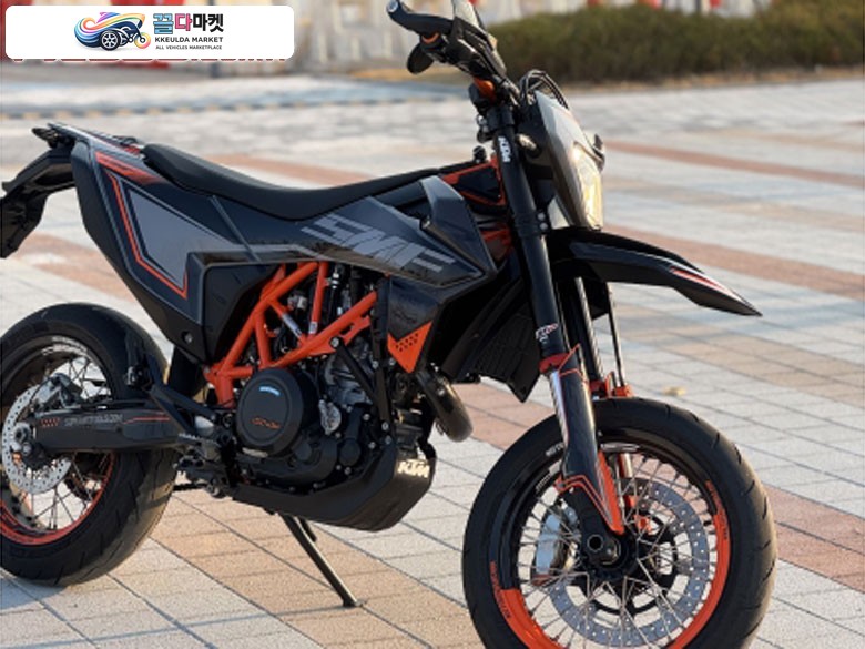 KTM 690 SMC R 2022년식 ktm 690 smcr fmf 머플러 구조변경완료