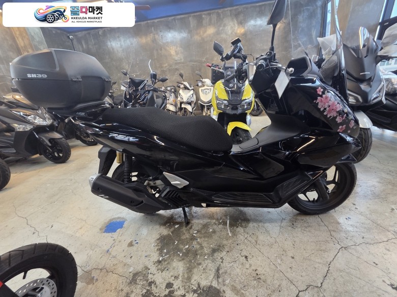 혼다 PCX 125 ABS 2025년식 2025 pcx 2270km 짧은키로수 신차급 판매!