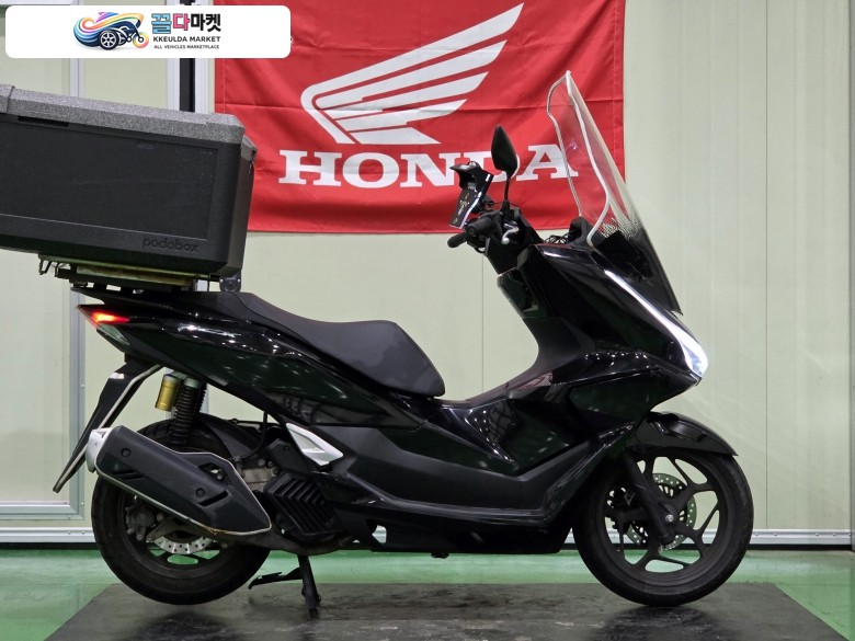 혼다 PCX 125 ABS 2025년식 혼다 PCX125 ABS 25년식 1인신조,3만km짧은키로수 최저가 판매합니다