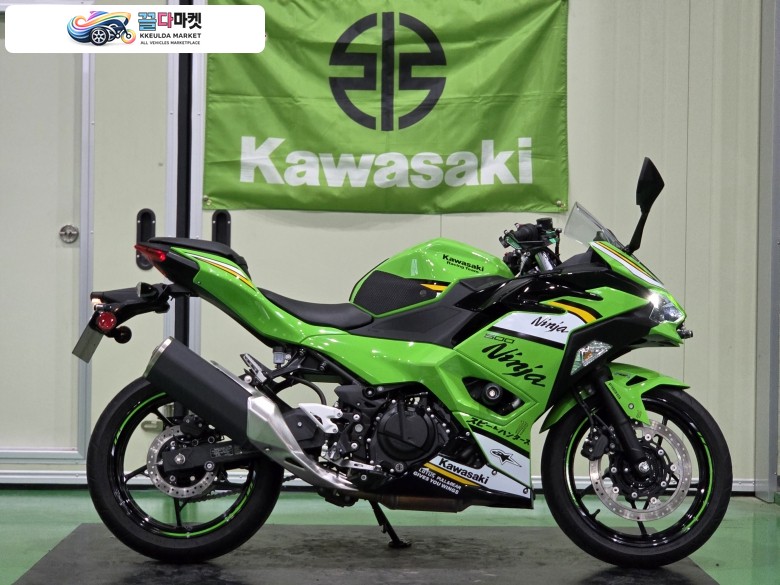 가와사키 닌자 500 R 2025년식 신차보증)가와사키닌자500 25년식 1인조 9천km 최저가 판매합니다.