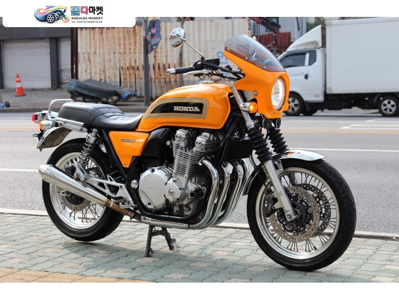 혼다 CB 1100 EX 2014년식 중고오토바이매입 전문 / 혼다 CB1100EX 오버레이싱 구변 특A급 컨디션 / 대차 환영 / 무이자 카드 장기 할부