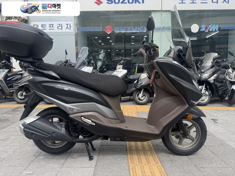 스즈끼 버그만 125 2024년식 연비좋은 버그만 스트리트 125 판매합니다
