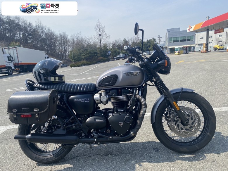트라이엄프 본네빌 T120 2018년식 본네빌 T120 판매합니다