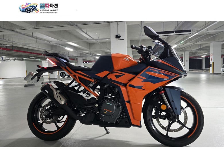 KTM 390 어드벤처 2023년식 23녁식 RC390 (332km)팝니다