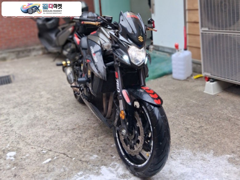 스즈끼 GSX 750 2019년식 스즈키 GSX-S750 2019년식 44,@@@km 내용 필독
