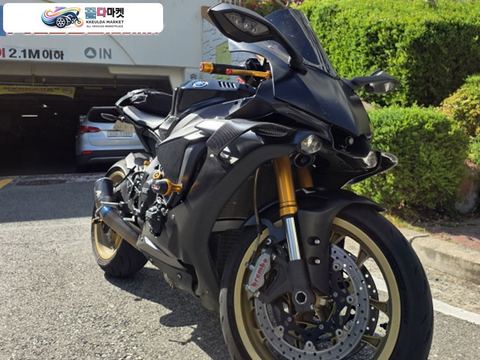 야마하 YZF R1 2019년식 귀하디 귀한 오스틴 합법 풀배기 R1 팝니다