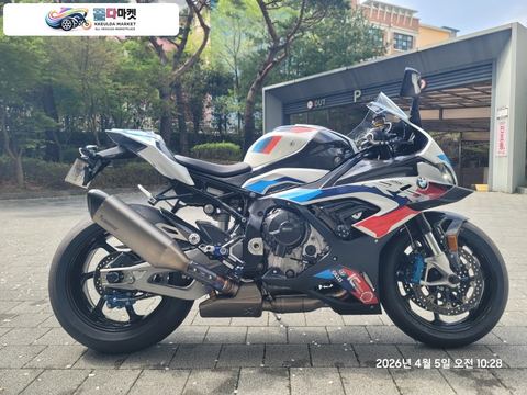 BMW M 1000 RR 2022년식 22년식 23년박스오픈 M1000RR 팝니다.