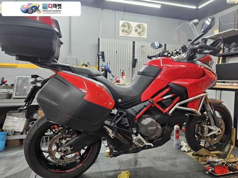 두카티 멀티스트라다 950 S 2020년식 두카티 멀티950S 2020년 16,000KM 정품 삼박스