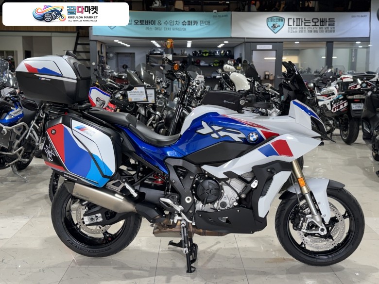 BMW S 1000 XR 2021년식 신차보다 깨끗한 좋은 기운의 BMW S1000XR 입니다.
