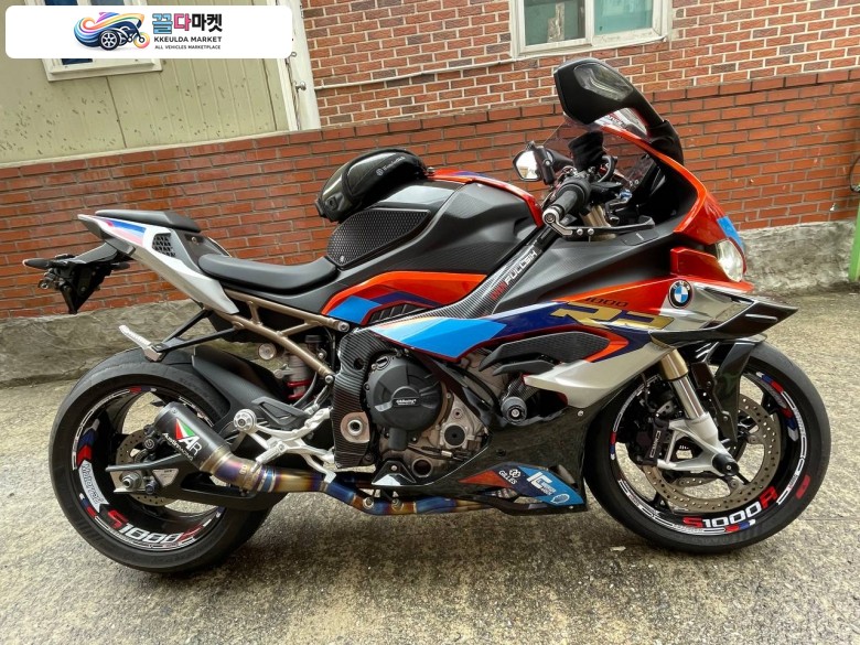 BMW S 1000 RR 2020년식 bmw s1000rr 2020년식 41,000km 1600만원 판매합니다.