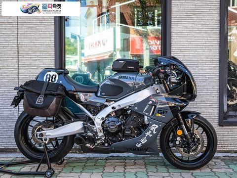 야마하 XSR 900 GP 2024년식 XSR900 GP 무사고 9,800 주행 준 풀옵션 풀 시스템 구변 완료