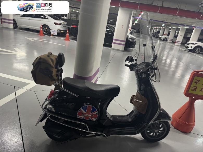 베스파 LX 125 2021년식 2021년식 베스파 LX125 판매