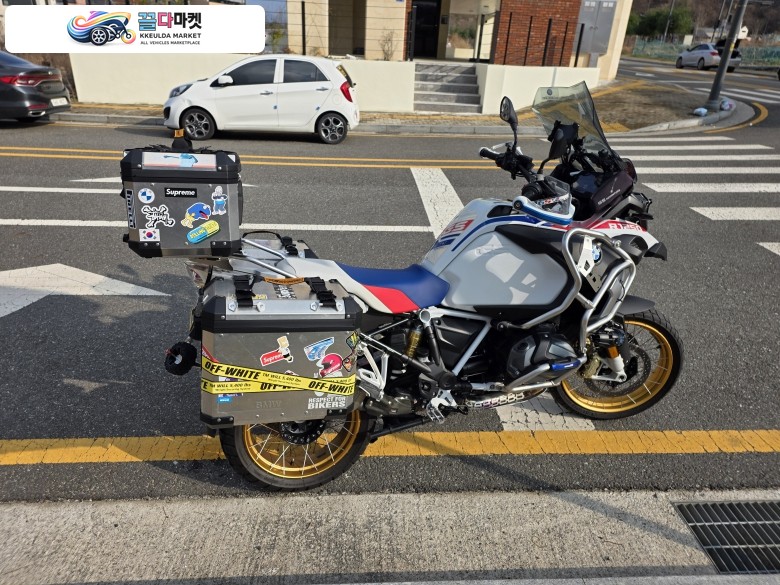 BMW R 1250 GS 어드벤처 2022년식 22년식 키로수 짧은 어드방 판매 합니다