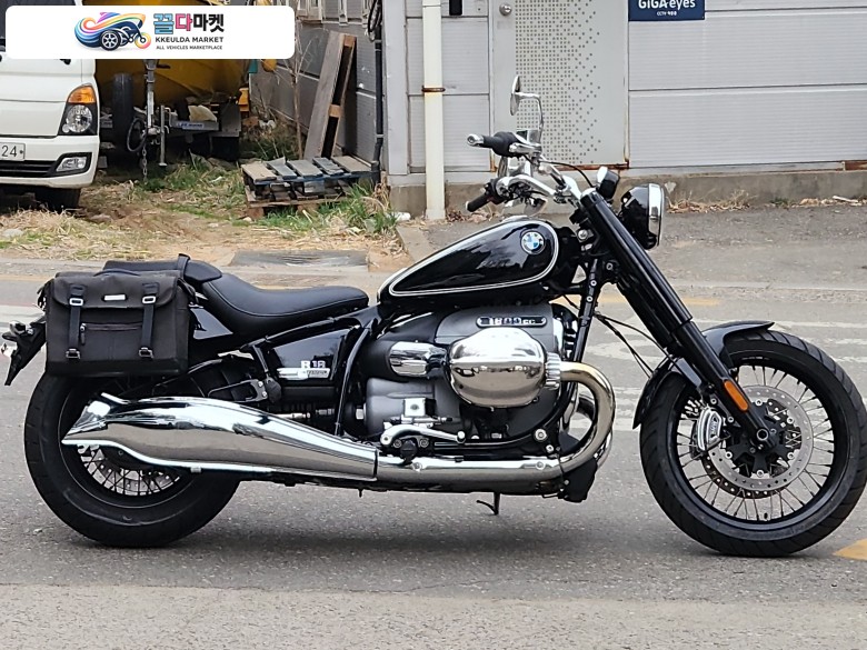 BMW R 18 2021년식 박서로 올 봄 달려보세요.