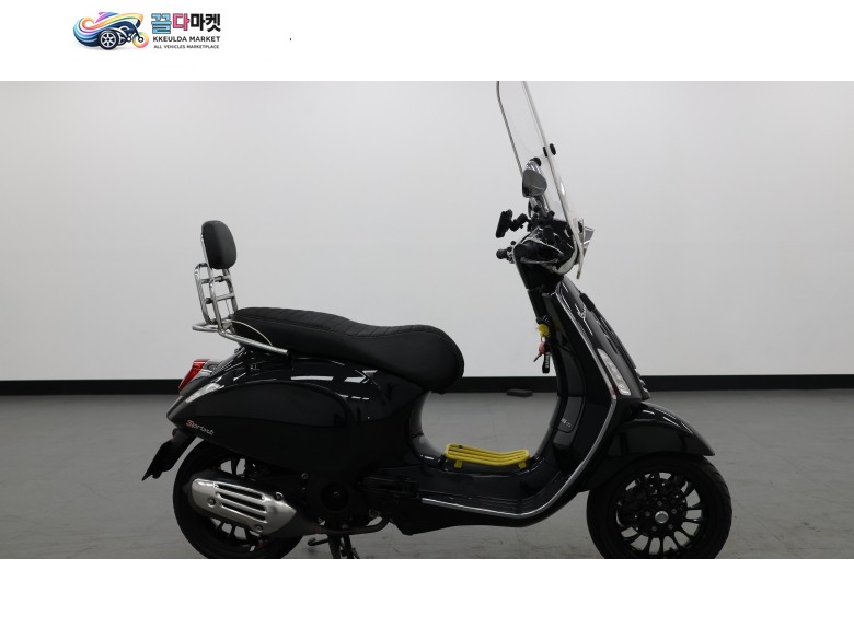 베스파 스프린트 125 ABS 2020년식 [ 매버릭바이크 ] / 감성 커스텀, 롱스크린 장착된 베스파 스프린트 125 판매합니다.