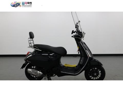 베스파 스프린트 125 ABS 2020년식 [ 매버릭바이크 ] / 감성 커스텀, 롱스크린 장착된 베스파 스프린트 125 판매합니다.