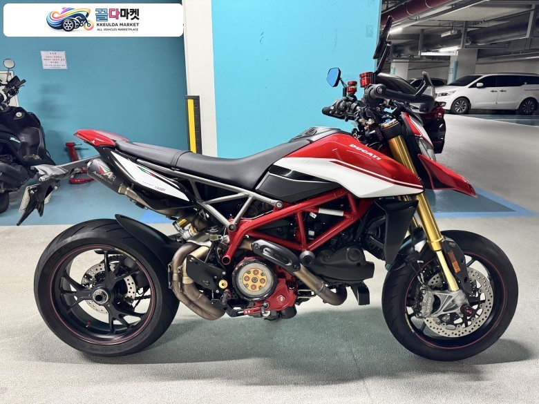 두카티 하이퍼모타드 950 SP 2020년식 2020년식 두카티 하이퍼모타드 950 SP 판매합니다.
