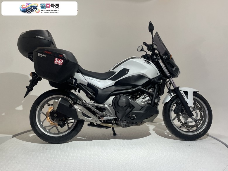 혼다 NC 750 X DCT 2017년식 [바이크스테이션] ●사용검사가능● 점검완료 상태양호 소모품다수 R타이어교체 스모그윈드스크린 라디에이터가드 머플러슬라이더 SP거치대  SHAD 삼박스+브라켓 탱크패드 니그립패드 스테빌라이저