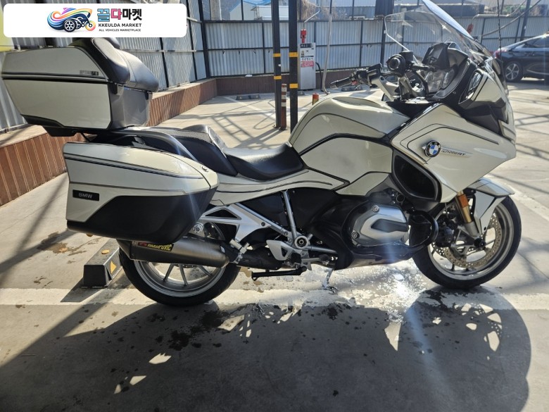 BMW R 1200 RT 2017년식 1200rt판매합니다