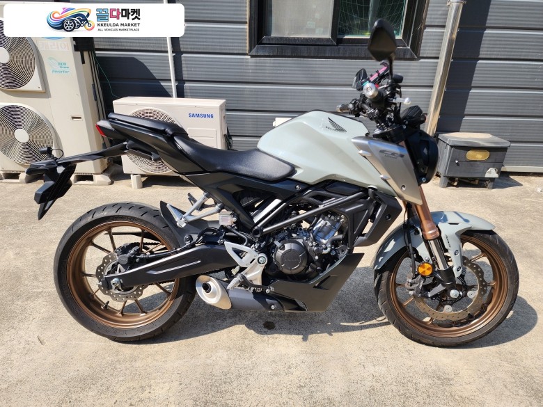 혼다 CB 125 R 2022년식 SLBIKE 2022년식 혼다 CB 125 R 그레이 판매