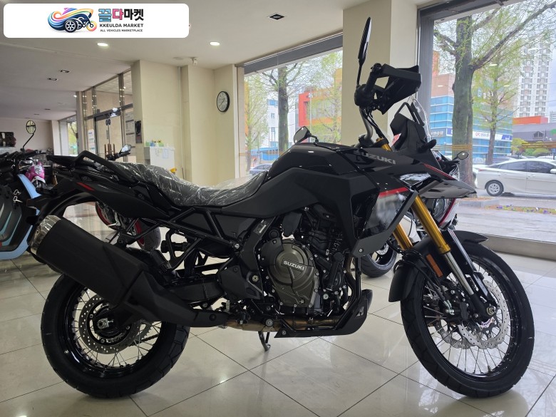 스즈끼 브이 스트롬 800 DE 2026년식 2026년식 스즈키 V-STROM 800 DE 신차 판매 합니다.