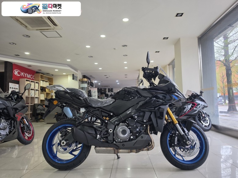 스즈끼 GSX S 1000 GX 2026년식 2026년식 스즈키 GSX-S1000GX 신차 판매 합니다.