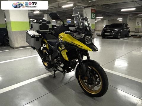 스즈끼 브이 스트롬 1050 XT 2021년식 스즈끼 브이스트롬 1050 XT / 21년식 / 순정옵션다수