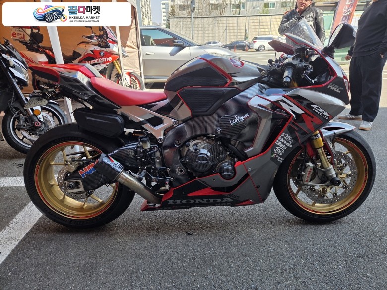 혼다 CBR 1000 RR SP 2018년식 cbr1000rr sp판매합니다