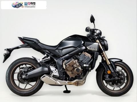 혼다 CB 650 R E 클러치 2024년식 [ HONDA ] CB650R ABS E-클러치 / 정품 지넷 2채널 블랙박스 / 무사고 중고 매물 / 매입 및 대차 가능 / 후불 배송 서비스