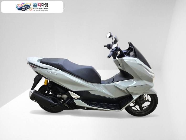 혼다 PCX 125 ABS 2025년식 -세모오토바이-(짧은키로수, 무사고, 상태좋음)*정직매입*점검판매*확실한A/S *최고가대차*빠른신차*캐피탈* 상담문의