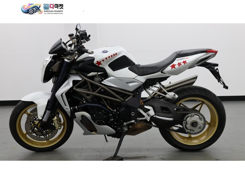 MV-아구스타 브루탈레 990 R 2010년식 [ 매버릭바이크 ] 2010년식 브루탈레 990R 판매합니다