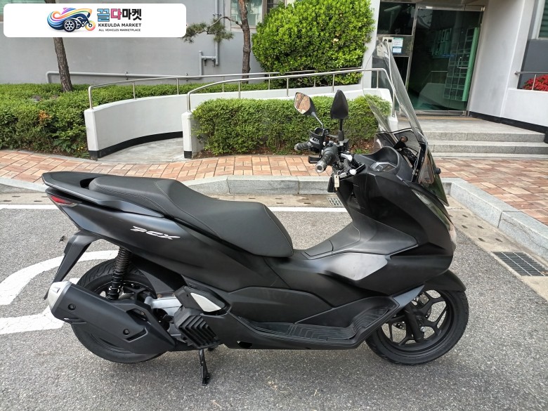 혼다 PCX 125 CBS 2021년식 혼다 피돌이 팔아여