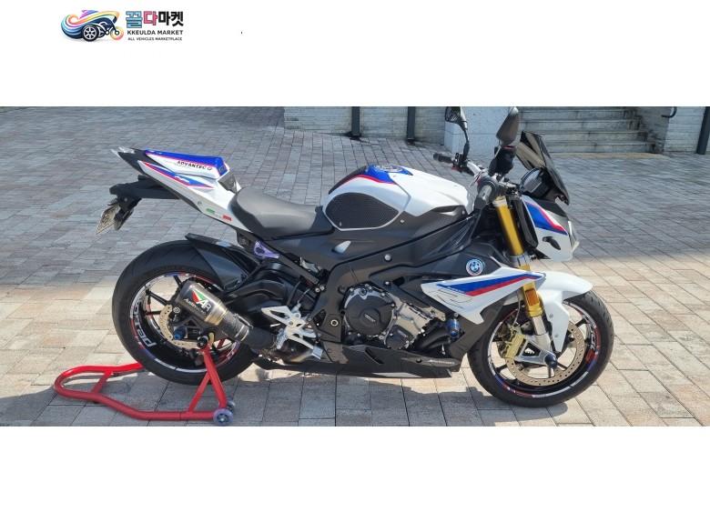 BMW S 1000 R 2021년식 2021년식 BMW S1000R 입니다.