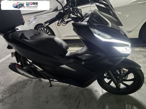 혼다 PCX 125 FI 2018년식 더뉴 pcx125 팝니다