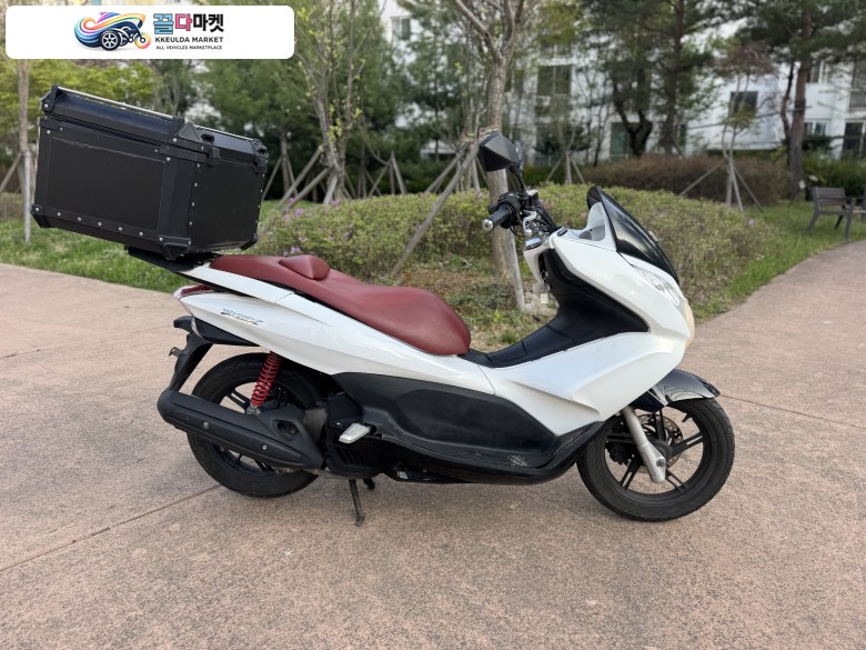 혼다 PCX 125 FI 2014년식 혼다 pcx125 2014년식 화이트컬러 짧은키로수 판매합니다