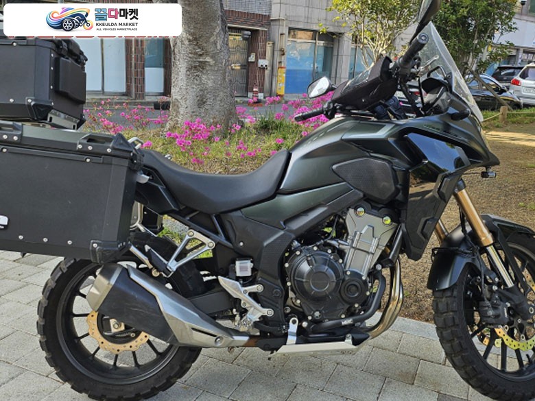 혼다 CB 500 X 2023년식 혼다 CB500X 옵션다수 1인차주 짧은주행거리