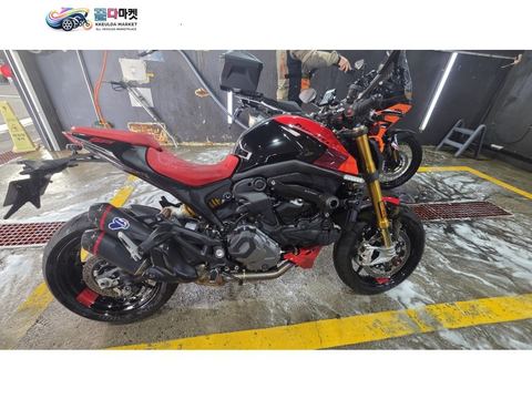 두카티 몬스터 SP 2024년식 판매 2024 두카티 몬스터 SP 워런티 1년 남음