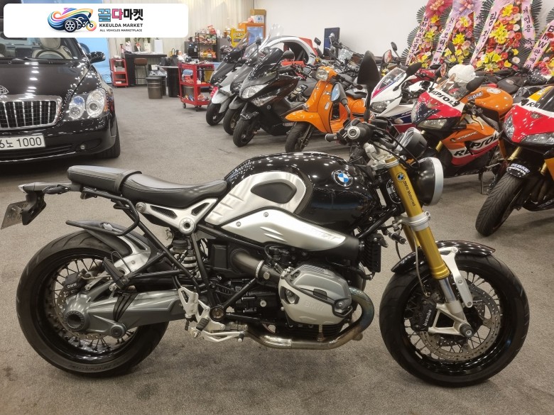 BMW R 나인 T 2016년식 클래식과 미래를 넘나드는R9T