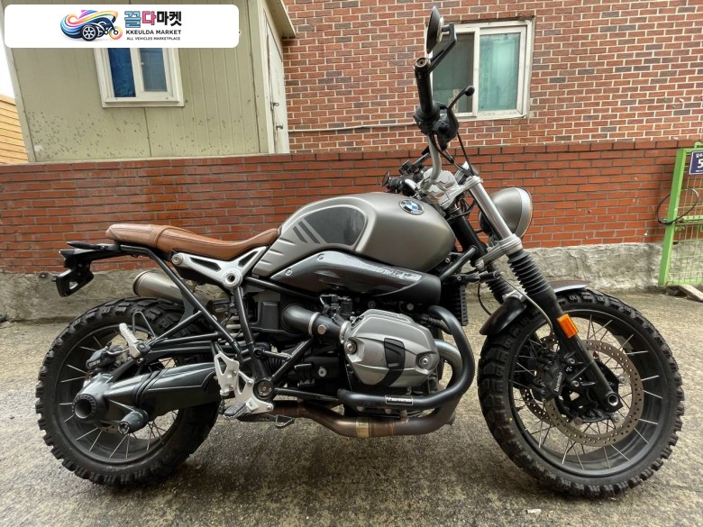 BMW R 나인 T 스크램블러 2018년식 bmw 알나인티 스크램블러 2018년식 27,@@@km 상태 최상 !