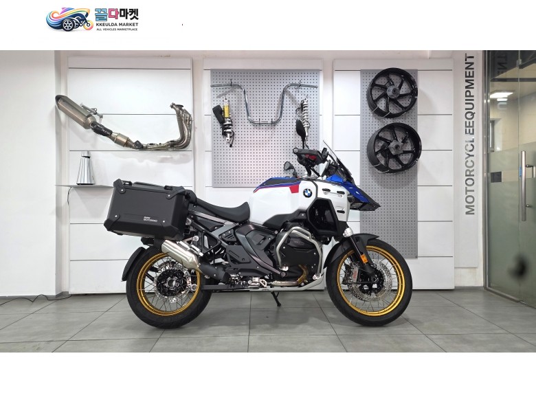 BMW R 1300 GS 어드벤쳐 2025년식 BMW모토라드 보증매물 428km 주행 보증기한 2028년 8월 26일까지
