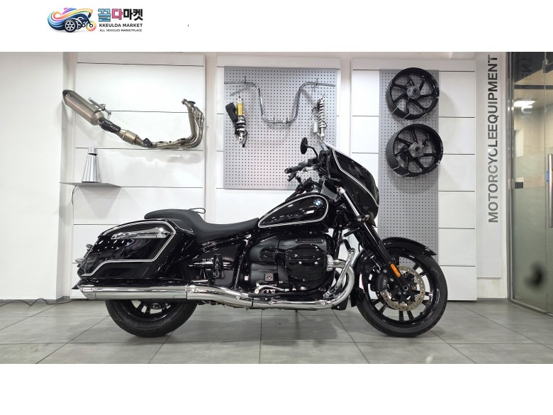 BMW R 18 B 2024년식 BMW모토라드 보증매물 199km 주행 보증기한 2027년 8월 29일까지