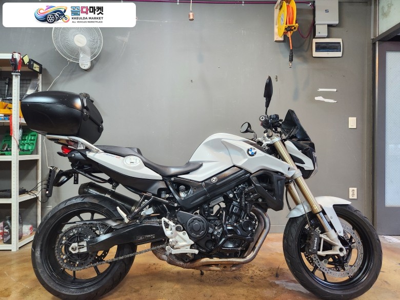 BMW F 800 R 2015년식 커스텀 게라지에서 2015년식 f800r 차량 판매합니다