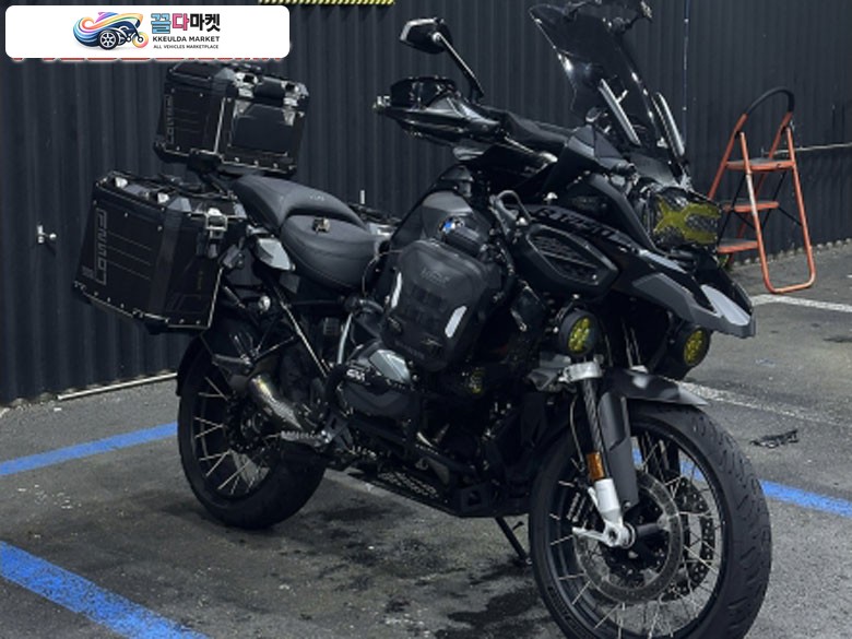 BMW R 1250 GS 어드벤처 2022년식 R1250GS ADV 트리플 블랙 / 올블랙 파츠 튜닝