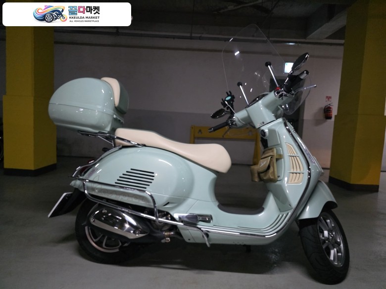 베스파 GTS 300 클래식 2024년식 24년 베스파 GTS300 클래식 팝니다