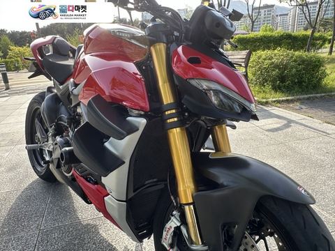 두카티 스트리트파이터 V4 S 2020년식 STREETFIGHTER V4 S 풀튜닝