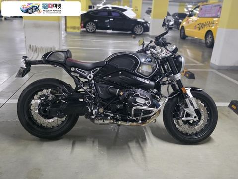 BMW R 나인 T 2023년식 r nine t 100주년 2700km 신차와 같은 바이크 판매 합니다.