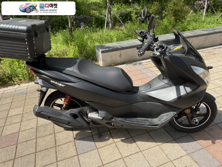 혼다 PCX 125 FI 2018년식 혼다 pcx125 18년 블박튜닝 최상급 최고가성비차량 팝니다