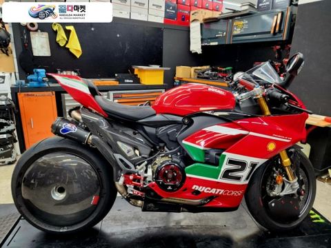 두카티 파니갈레 V2 2024년식 파니갈레 V2 베일리스에디션 WSBK 풀옵션, CNC레이싱, 떼르미뇨니 레이싱 풀시스템, 업맵 포함 풀 튜닝